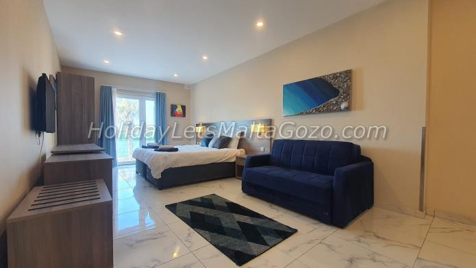Holiday Let Malta Bugibba Apartment bay square no1.