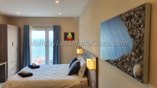 Holiday Let Malta Bugibba Apartment bay square no2.