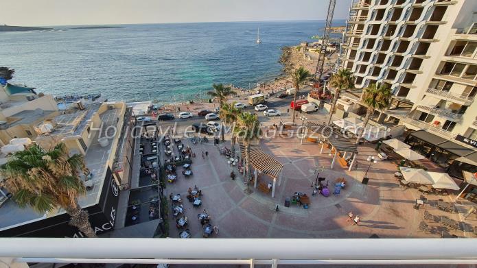 Holiday Let Malta Bugibba Penthouse bay square penthouse