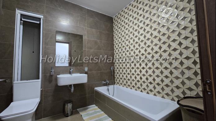 Holiday Let Malta Mellieha Apartment mellieha central