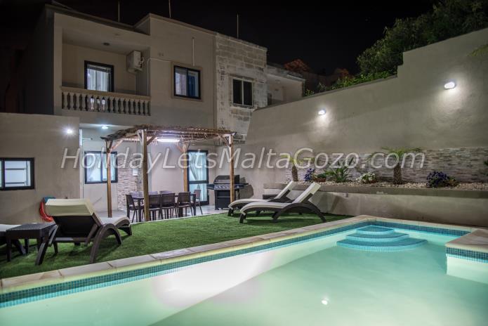 Holiday Let Malta Rabat Villa with Pool villa sunview