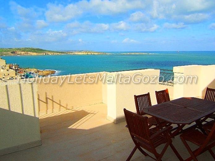 Holiday Let Malta Bugibba, St. Pauls Bay Penthouse with Sea View penthouse crystal no21