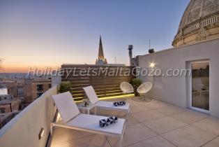 Holiday Let Malta Valletta Studio mint suite no1