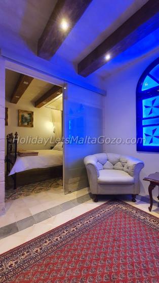 Holiday Let Malta Valletta Apartment st. john suite